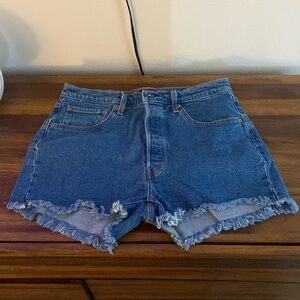 Levi’s 501 shorts women’s 32 - worn once